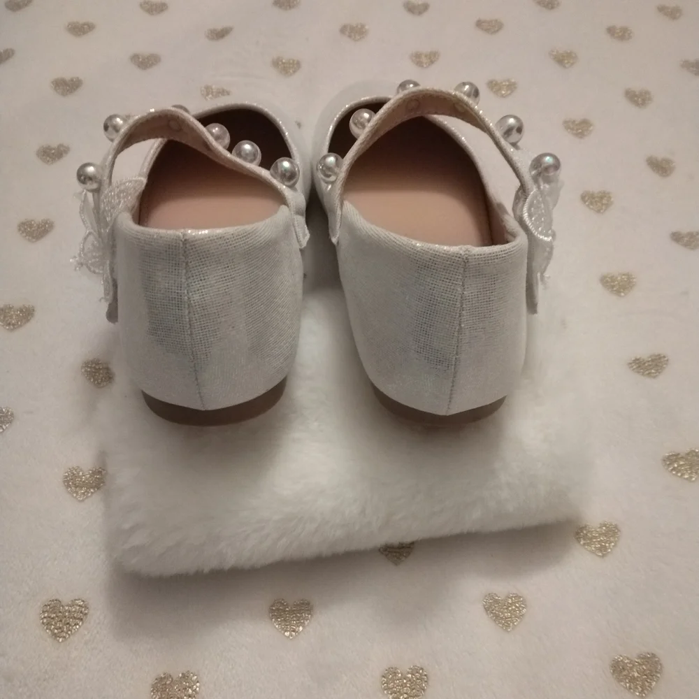 10/$40 *NWOT* SHEIN Girl's Dress Shoes with Pearl Accents
